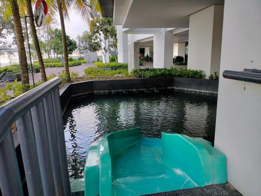 Kl Sanctuary Style Comforts, Pool, Gym, Near Mrt! Pangsapuri Kuala Lumpur