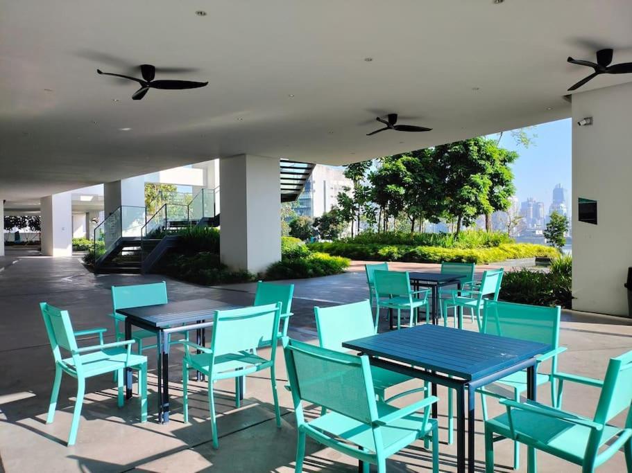 Kl Sanctuary Style Comforts, Pool, Gym, Near Mrt! Pangsapuri Kuala Lumpur