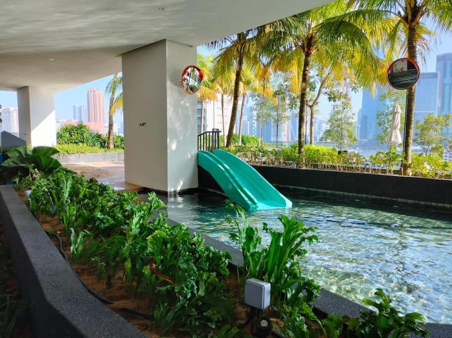 Pangsapuri Kl Sanctuary Style Comforts, Pool, Gym, Near Mrt! Kuala Lumpur