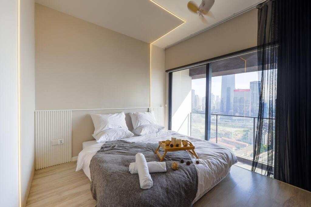 Kl Sanctuary Style Comforts, Pool, Gym, Near Mrt! Apartment